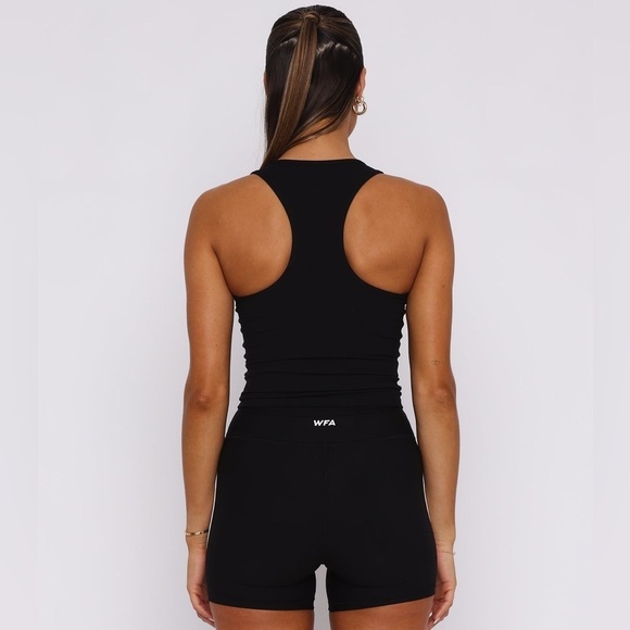 White Fox Active Women’s Tank NWT - Picture 3 of 9